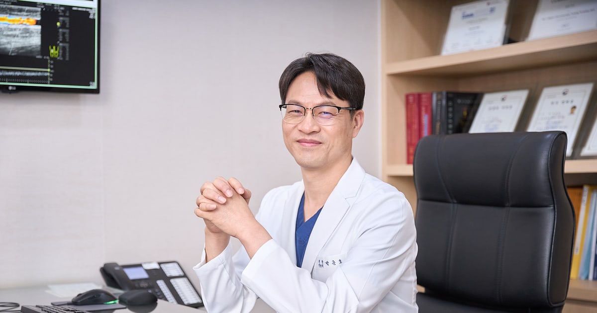 원장실의 박준호 대표원장
